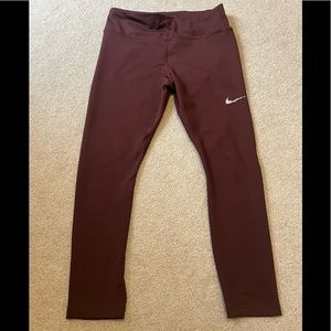 Womens Nike Capri leggings
